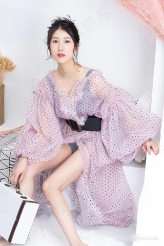 很有成熟女人味的国产精品美女*高清写真集