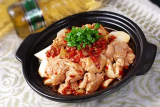 XCXC0941剁椒芋儿鸡