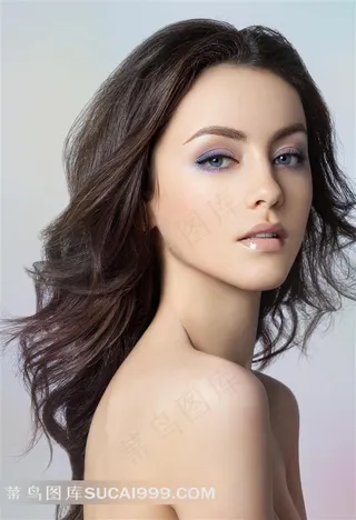 露肩秀发妆容性感美女模特摄影高清图片