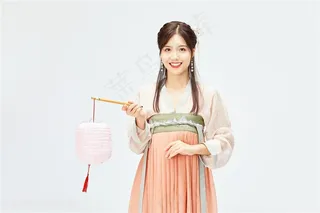 拿灯笼美女海报