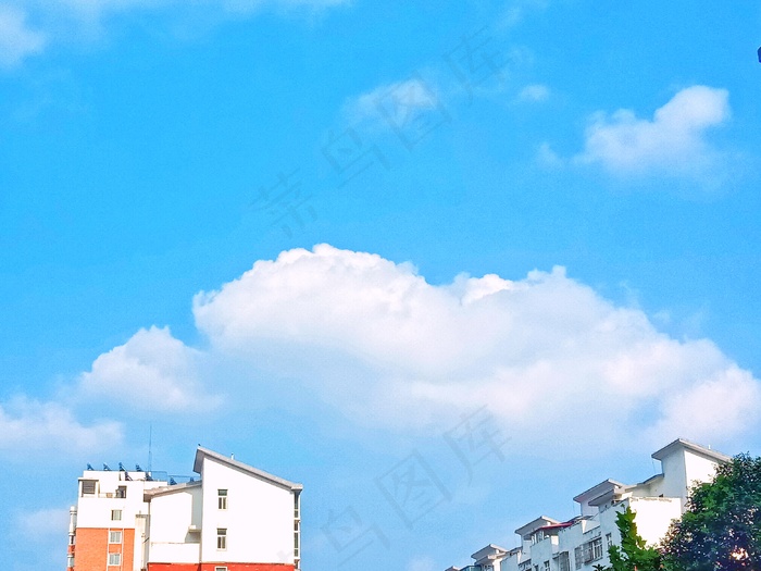 简约动漫风晴天白云照