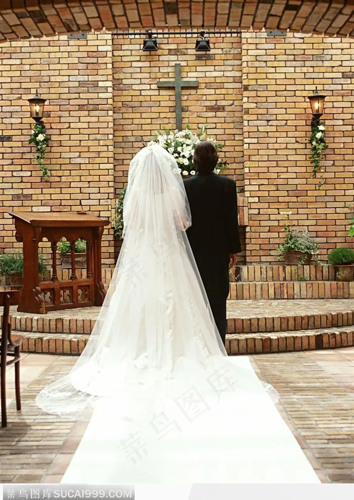 婚礼物语-新婚夫妻背面