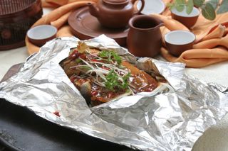 铁板纸包鱼 48元