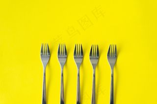 可爱水果叉子图片