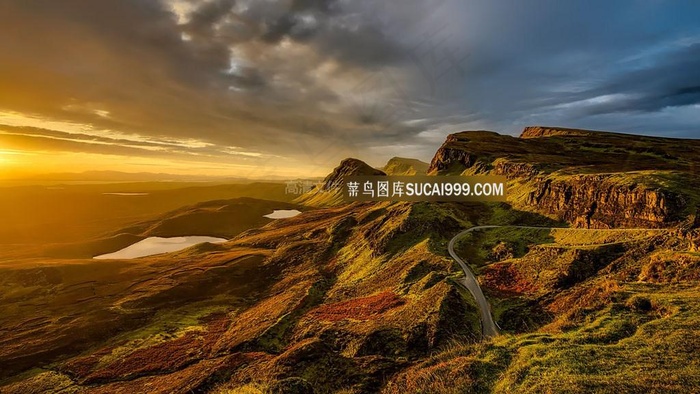 唯美大气金色山脉图片