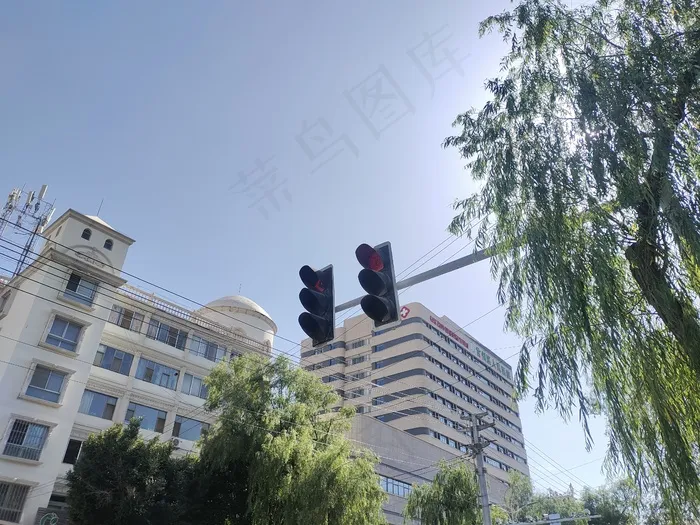 天朗气清好风光