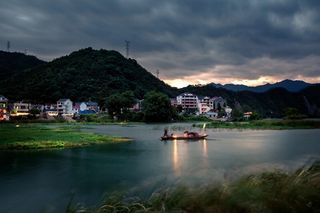 安徽新安江水上风景图片-第2张