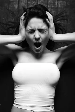少妇痛苦表情图片