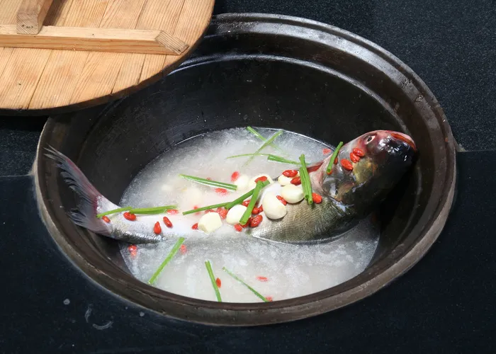 09  蒜仔淮杞鲍鱼锅-灶王爷