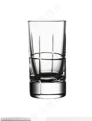 玻璃艺术-简洁的玻璃杯