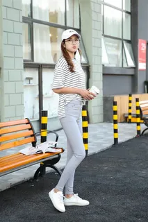 紧身裤女模特写真