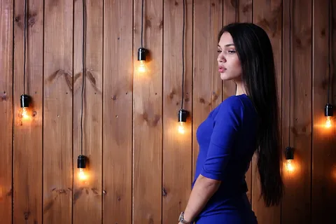 长发及腰直发发型图片