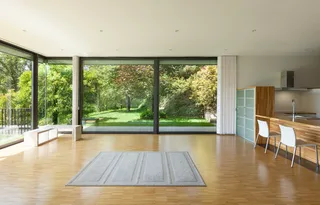 夏天落地窗室内简约装饰