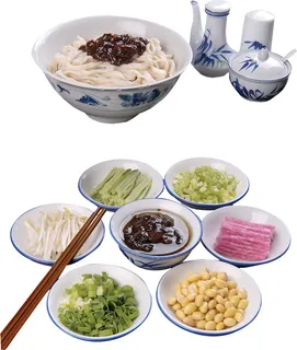 肉丁炸酱面 肉丁炸酱面