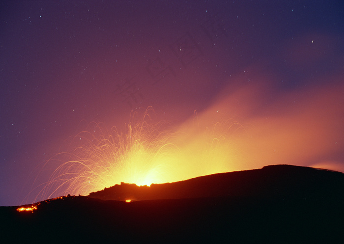 火山爆发图片