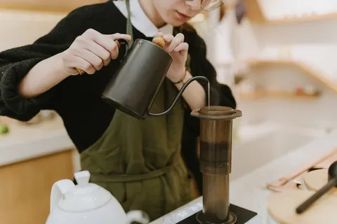 咖啡师咖啡制备浇筑酿造咖啡因 咖啡师咖啡制备浇筑酿造咖啡因