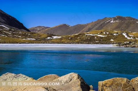 西藏绝美湖光山色的美景素材