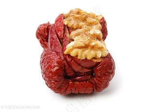 剥开的核桃小吃特写高清