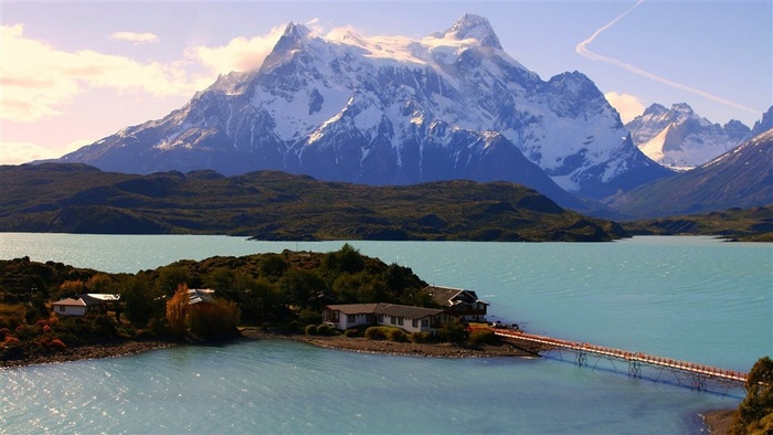 峻山湖泊风景