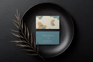 设计现代名片样机黑色背景