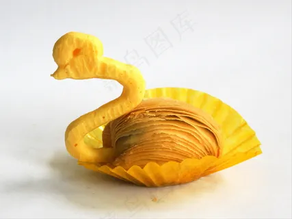 黄色天鹅酥图片 黄色天鹅酥图片