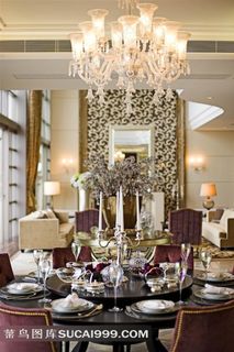 家居客厅餐厅的餐具和室内布置摄影图