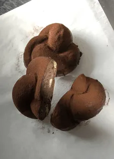 蛋糕店小蛋糕慕斯美食甜品图片