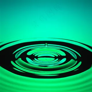 唯美绿色水波图片