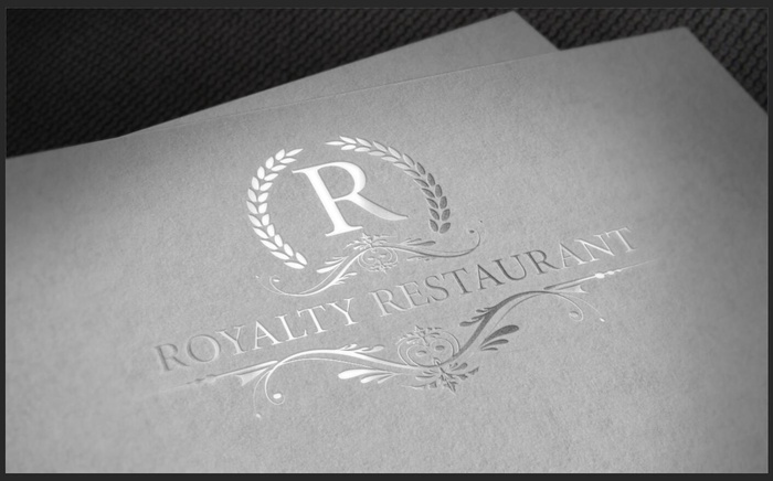 纸上银色反光效果logo样机图片