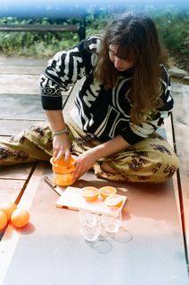 手动榨汁美女图片 手动榨汁美女图片