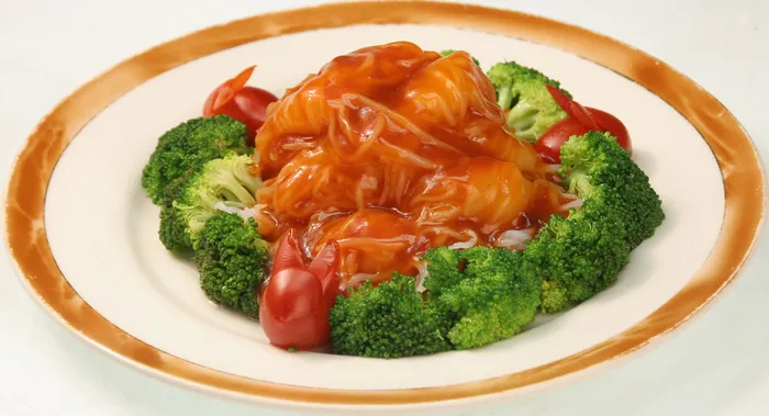 鲍汁蘑芋丝（蘑芋丝、西兰花）鲍汁口味