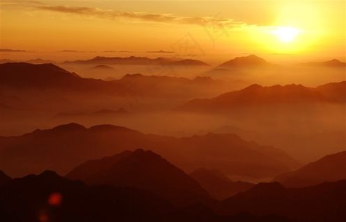 黄山晨曦云海摄影图片