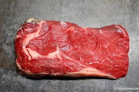 一块新鲜生牛肉图片 一块新鲜生牛肉图片
