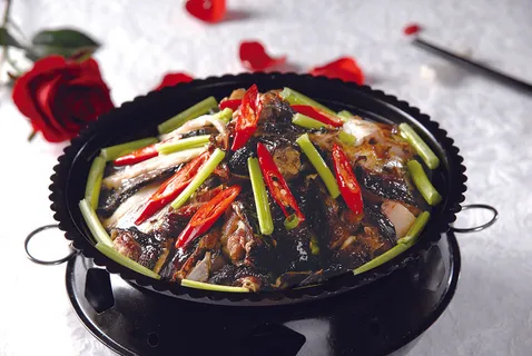 干锅美食焖锅湘菜麻辣香辣纸锅干锅腊味四宝