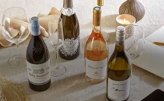 葡萄酒与酒杯展示图片素材