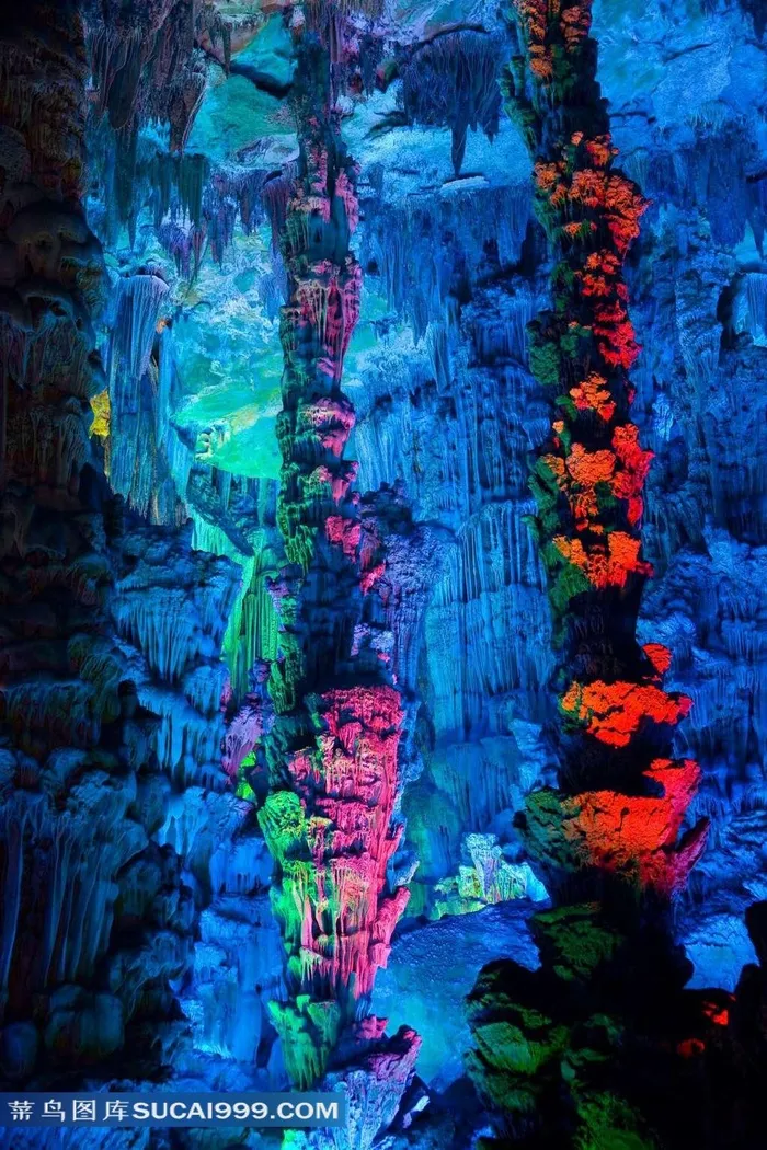 桂林芦笛岩溶洞美景