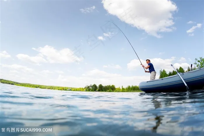 钓鱼的男性人物高清图片