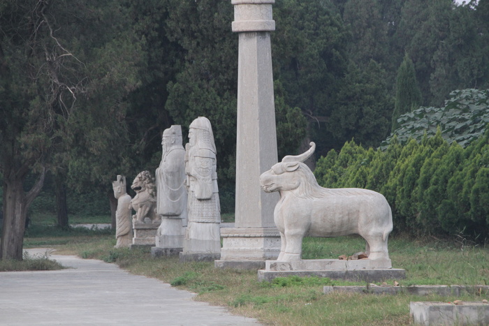 商丘三陵台石像