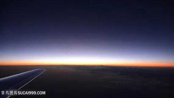 黄昏湖畔美景风景画