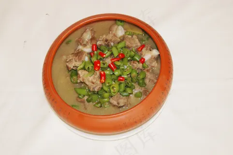 青椒煮排骨 青椒煮排骨