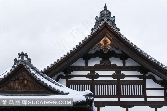 日式建筑雪后景观