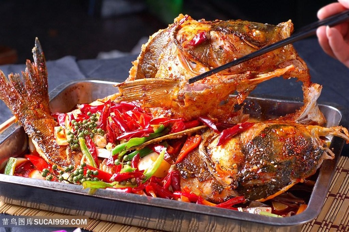 香辣烤鱼的美食图片