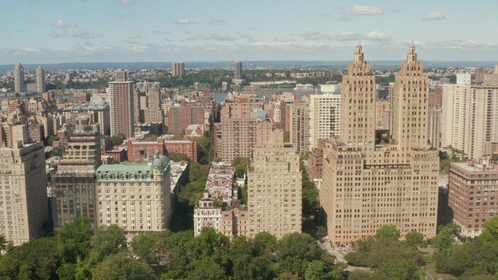 纽约市*公园沿线的建筑