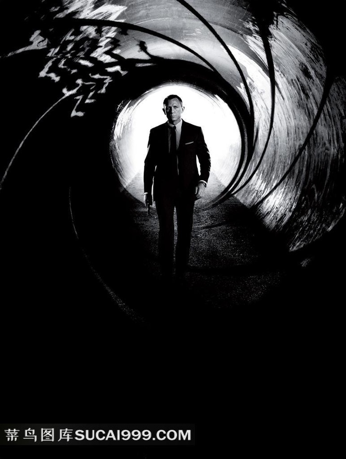 黑暗中走来的邦德电影宣传海报