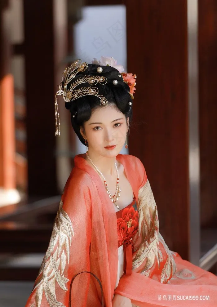 唯美凤凰头饰古装美女图片