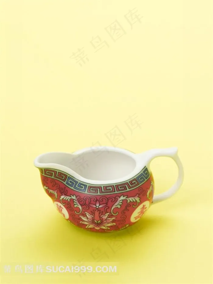 莲花纹万寿无疆回纹瓷茶杯