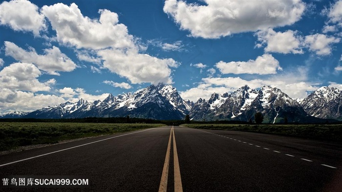 道路雪山蓝天白云壁纸