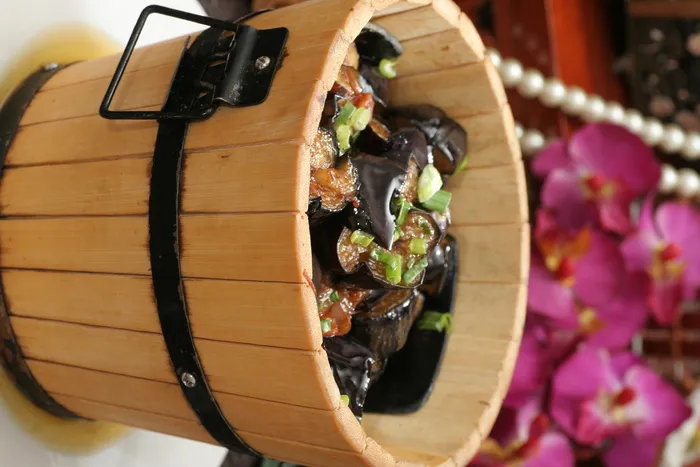 木桶烤香茄  16元