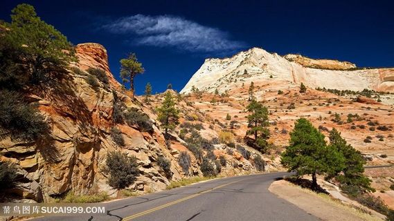 唯美山脉沙漠道路壁纸