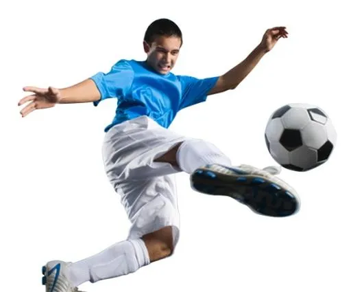 足球运动员 PNG免抠(593x493)
